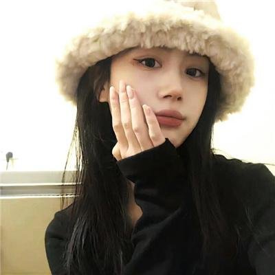 爱长颈鹿的女人